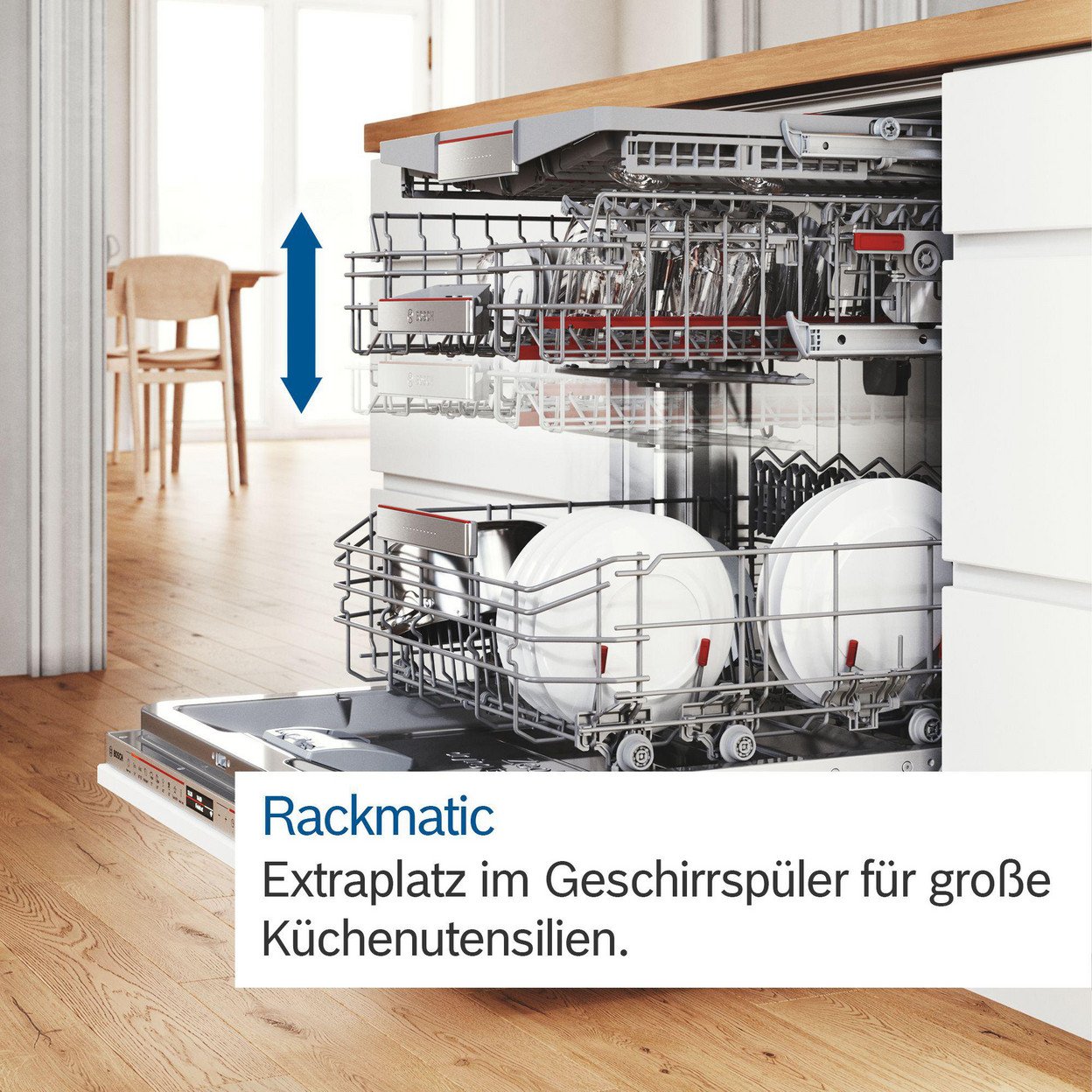 Geschirrspüler mit Text: Rackmatic, extra Platz für großes Küchengeschirr.