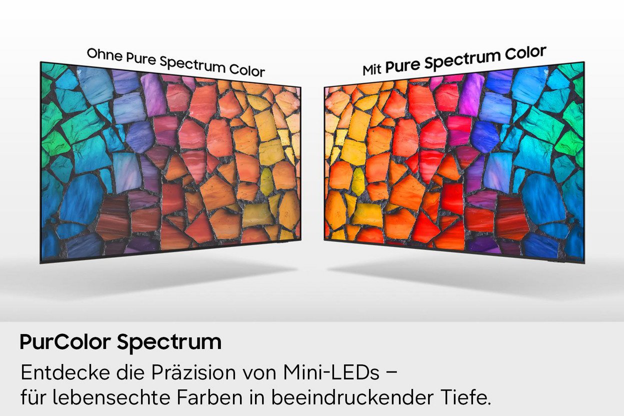 Zwei Bildschirme zeigen Mosaike mit unterschiedlicher Farbintensität. Links ohne, rechts mit Pure Spectrum Color.